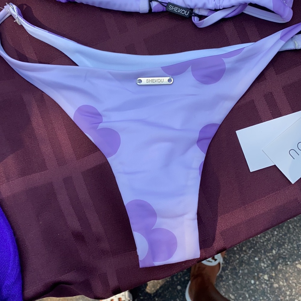 Swimsuit - Picture 2 of 3